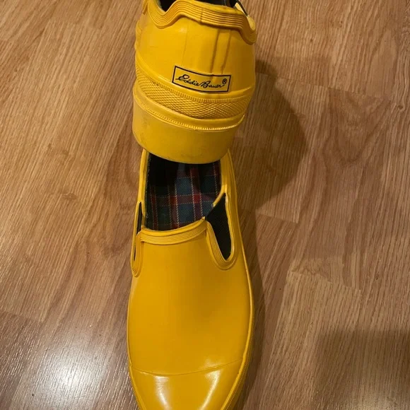 Eddie Bauer Yellow Slip-On Women’s Shoes Size 8 - Picture 3 of 5
